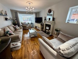 Lounge- click for photo gallery